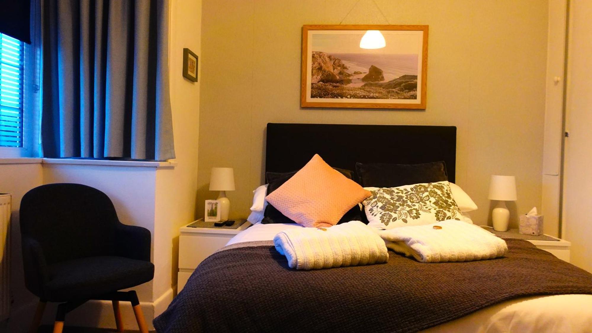 En-Suite Nook Near Forest & Sea, Great Value With Fridge, Microwave And Tv Lymington Dış mekan fotoğraf